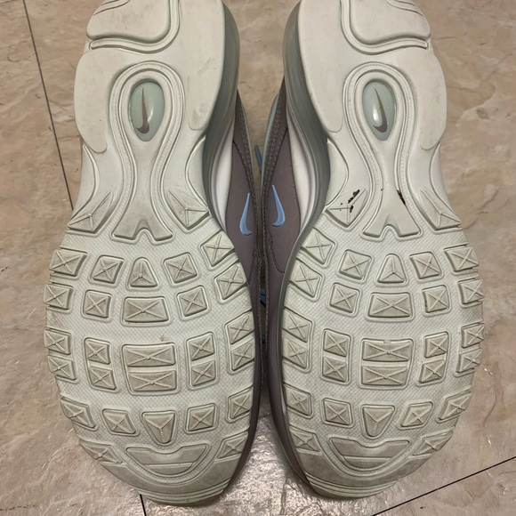Nike AirMax 97s - Picture 7 of 9